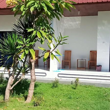 Giri Homestay 아메드 외부 사진