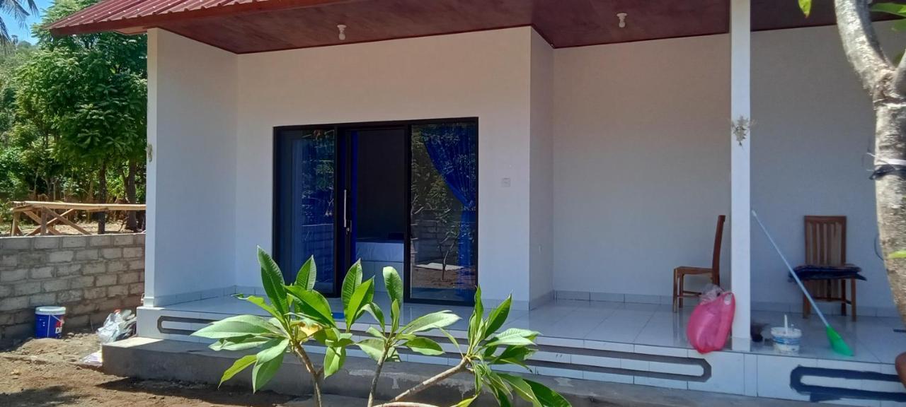 Giri Homestay 아메드 외부 사진