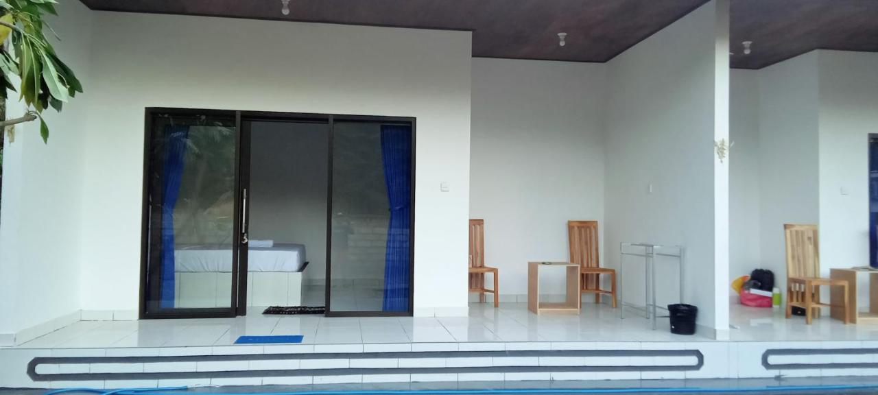 Giri Homestay 아메드 외부 사진
