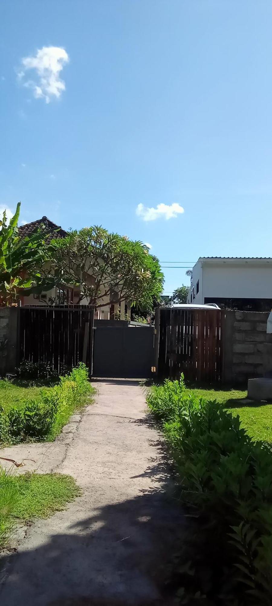 Giri Homestay 아메드 외부 사진